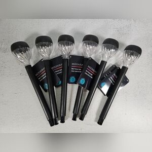 Brand New Moonrays Solar Pathway Lighting with Cute Round Swirl Lens, Set of 6